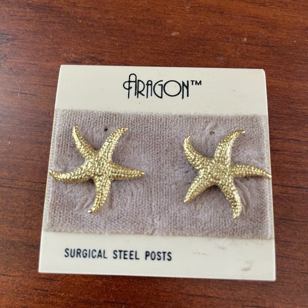 Bundle 3 for $12. Gold Tone Starfish Earrings